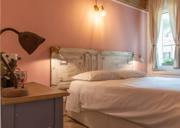 Le Di Olivia رافيننا